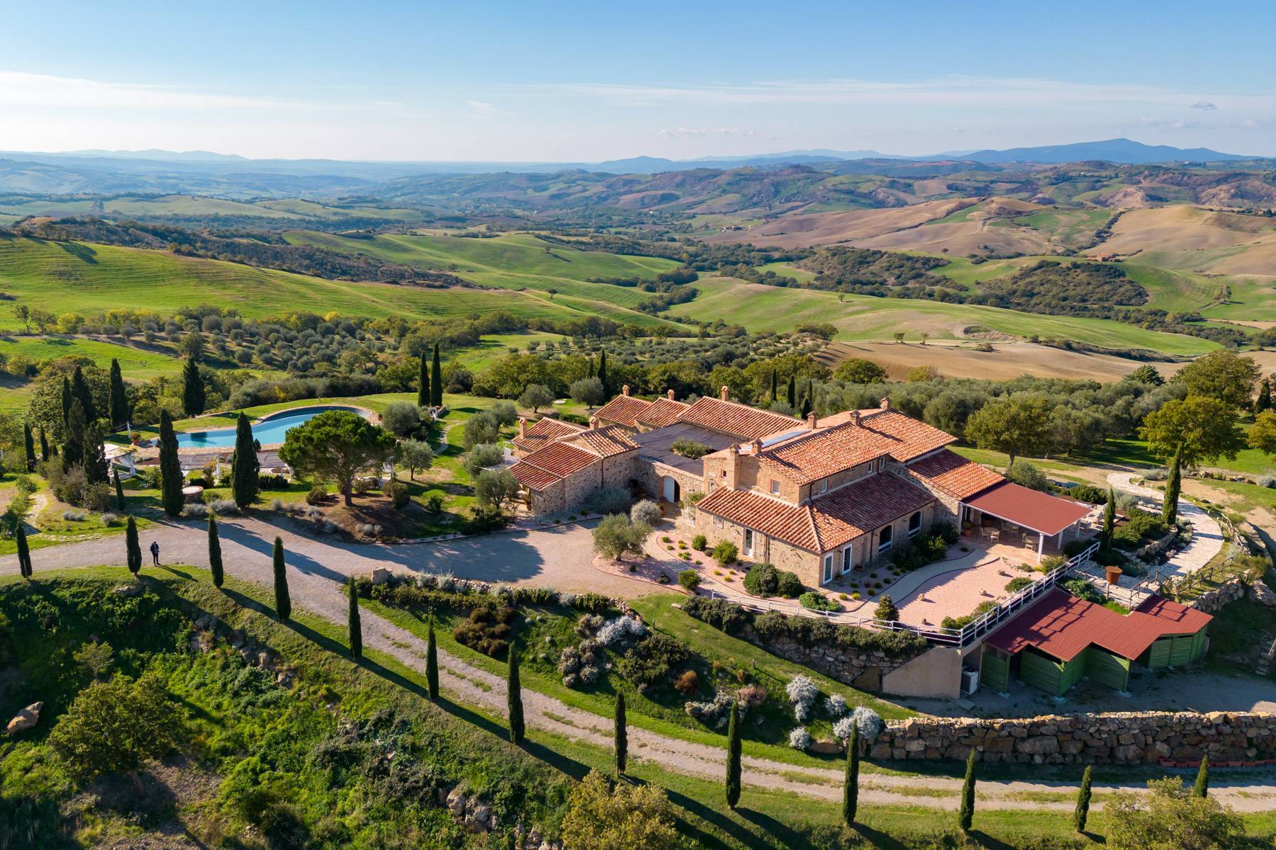 Stunning Retreat on the Tuscan hills