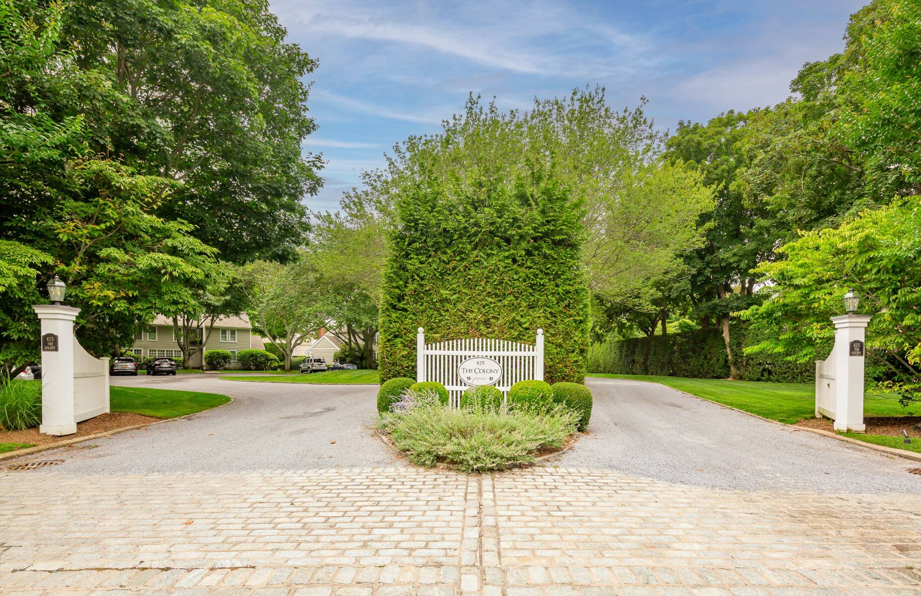 THE COLONY TOWN HOUSE - SOUTHAMPTON VILLAGE