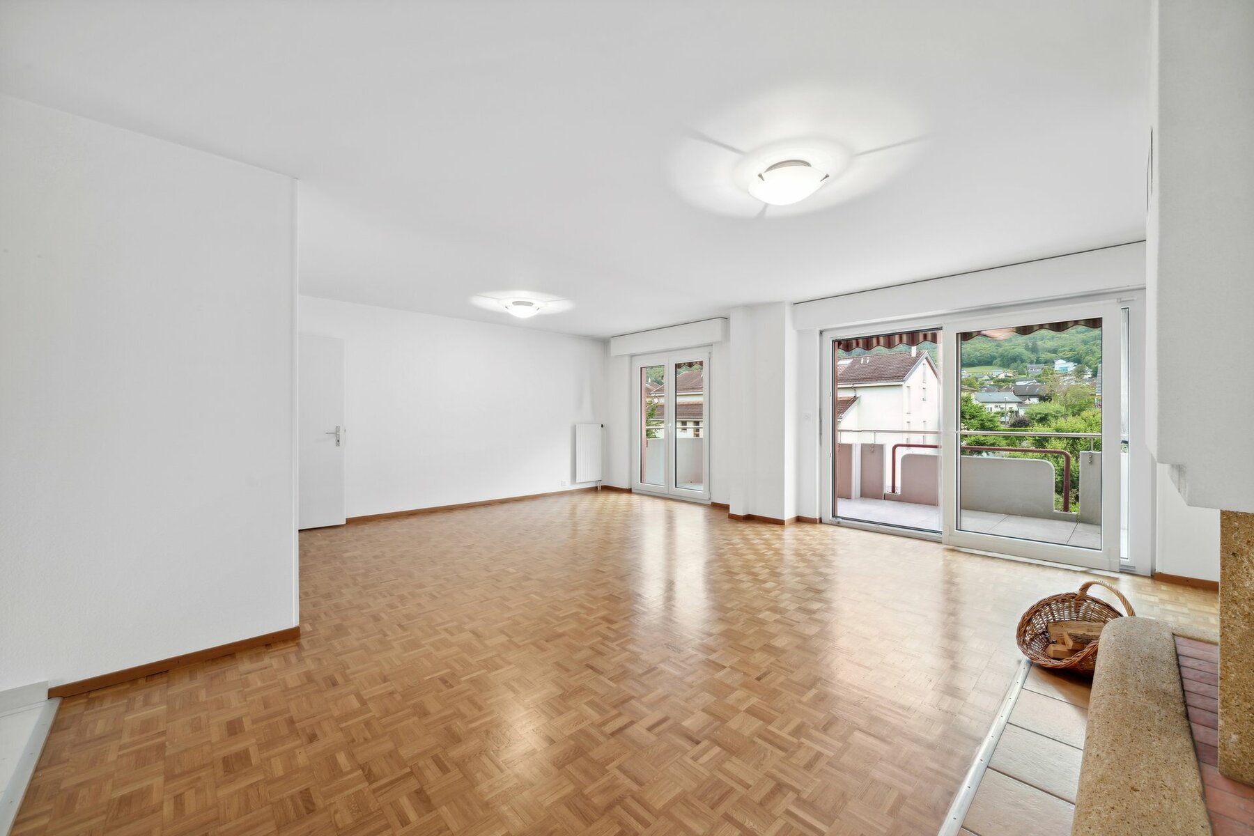 Charming, bright and spacious top floor